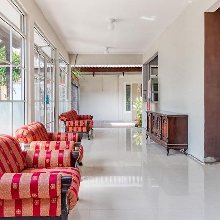 Reddoorz Near Malioboro Tugu Station Jogja 2 Hotell Yogyakarta Exteriör bild