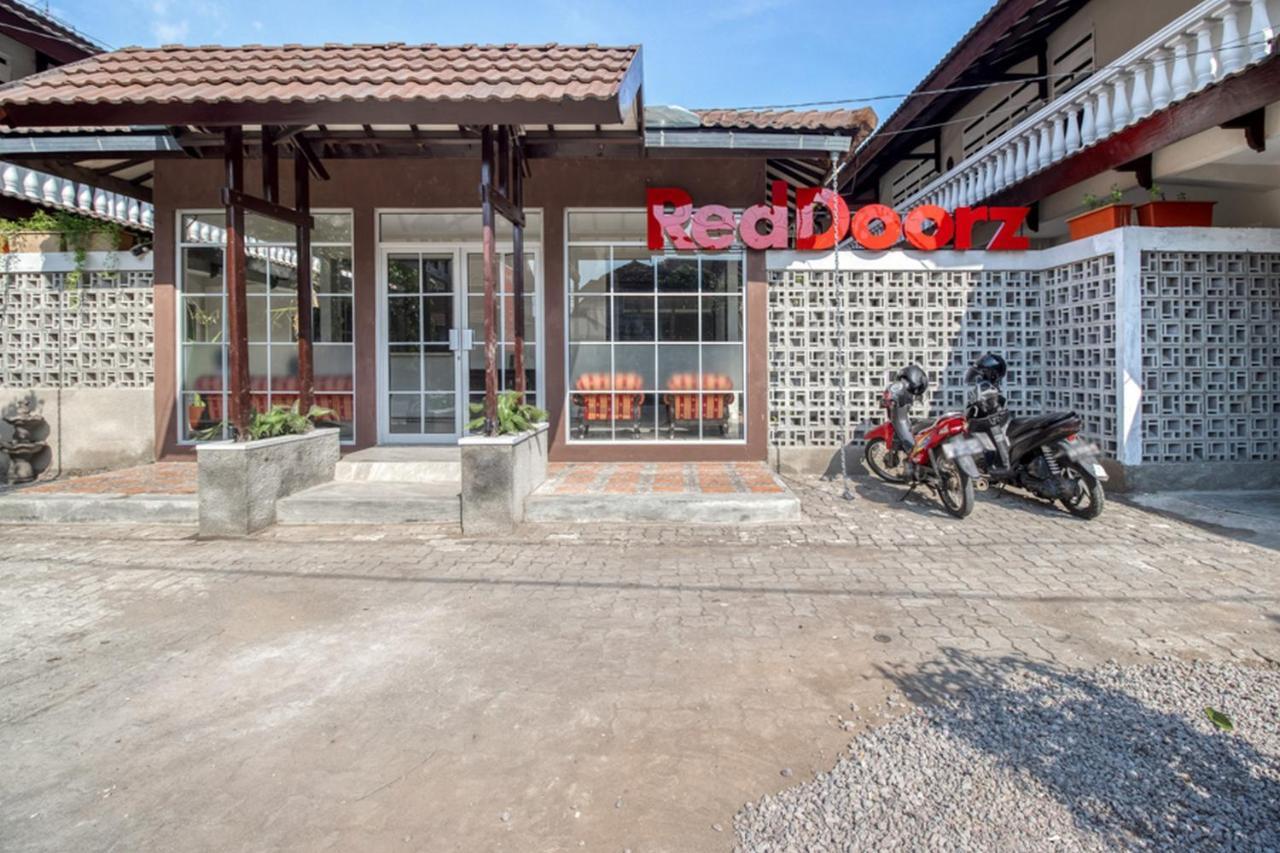 Reddoorz Near Malioboro Tugu Station Jogja 2 Hotell Yogyakarta Exteriör bild