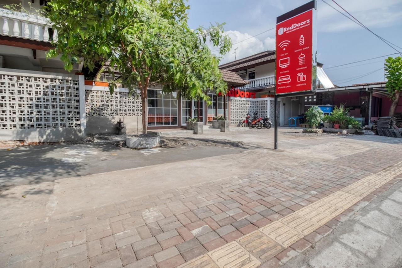 Reddoorz Near Malioboro Tugu Station Jogja 2 Hotell Yogyakarta Exteriör bild