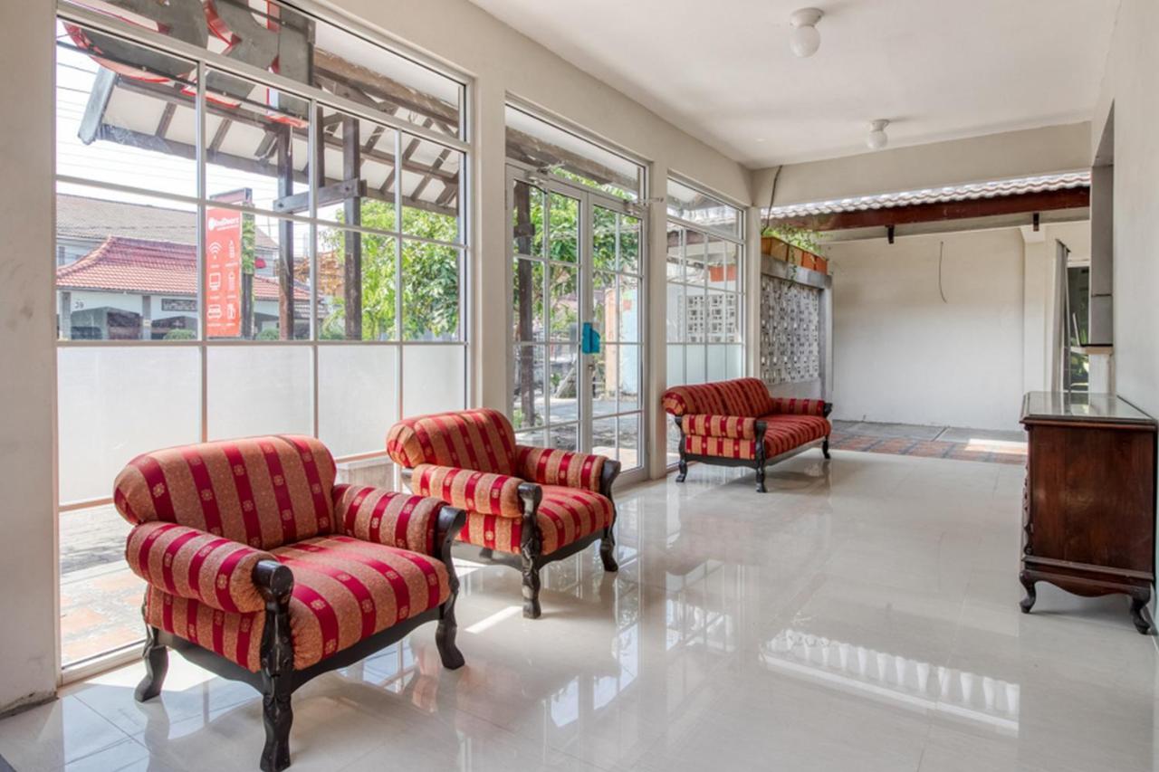 Reddoorz Near Malioboro Tugu Station Jogja 2 Hotell Yogyakarta Exteriör bild