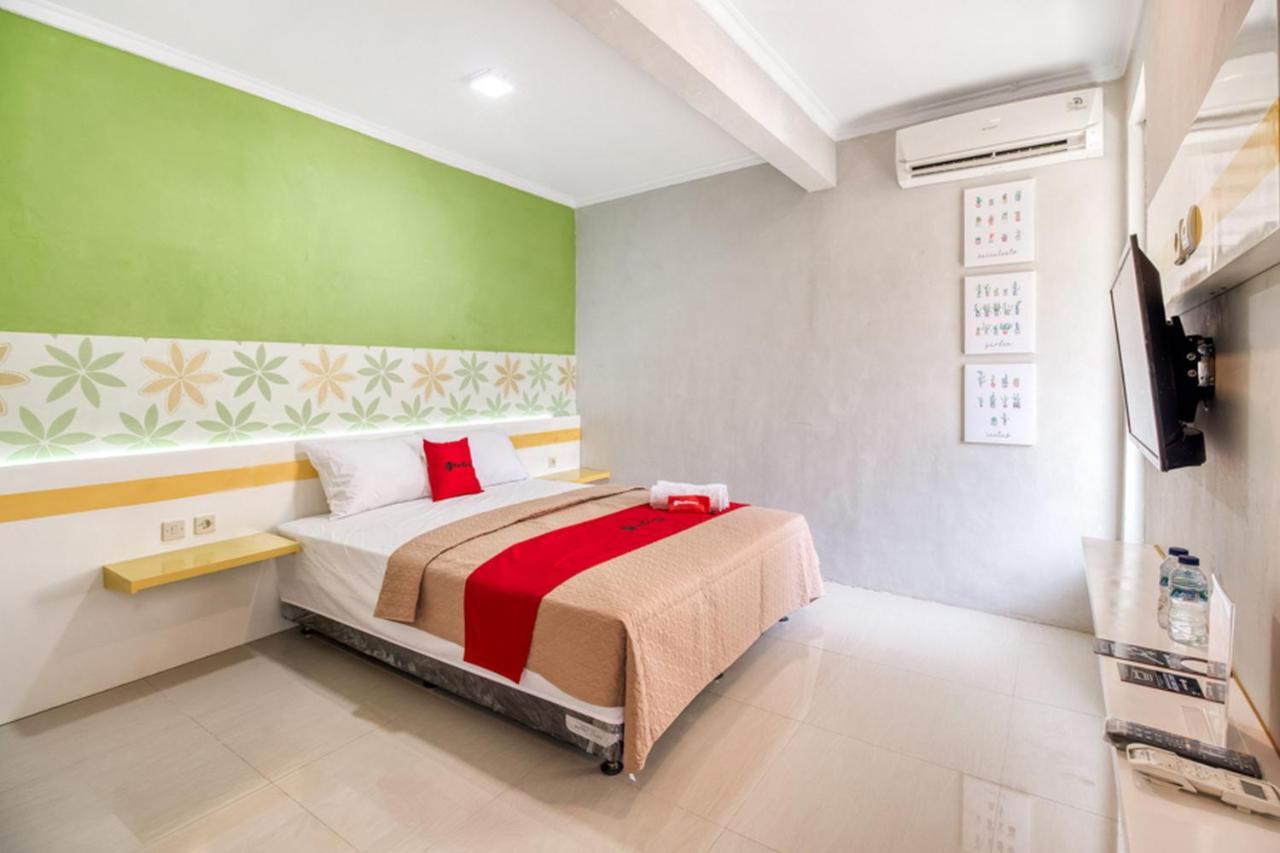 Reddoorz Near Malioboro Tugu Station Jogja 2 Hotell Yogyakarta Exteriör bild